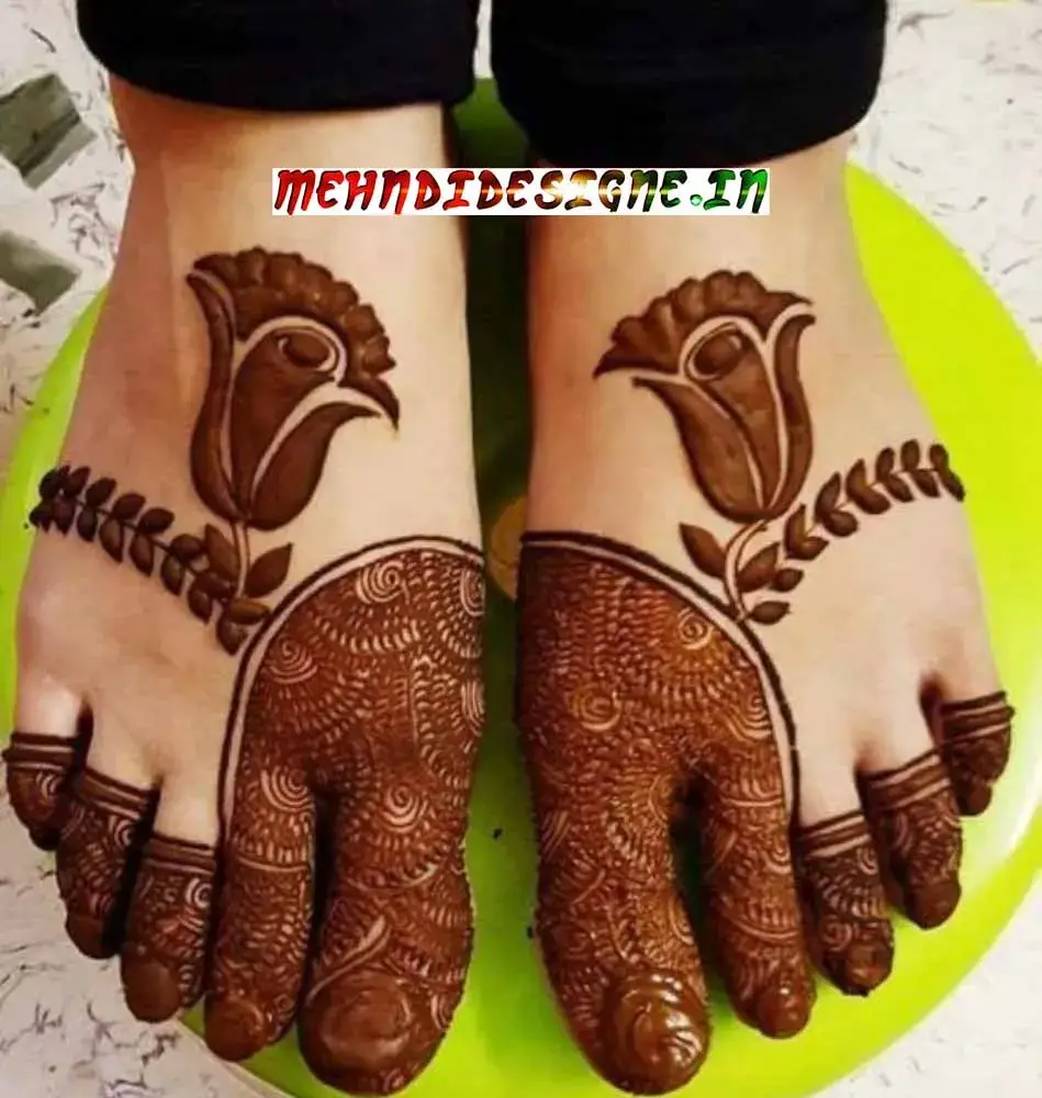 Arabic Style Mehndi Foot Designs