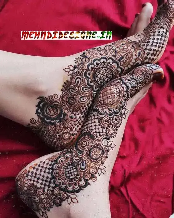 Easy Foot Mehndi Design