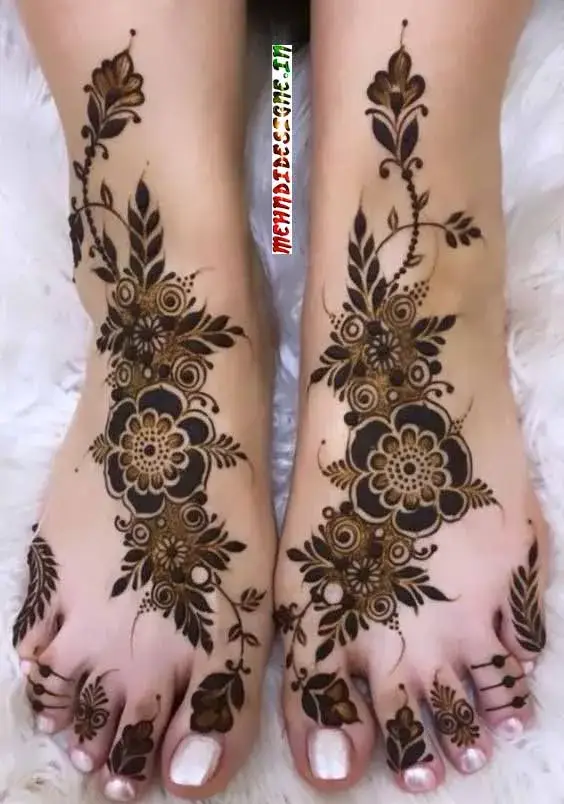 Modern Styles of Foot Mehndi Designs