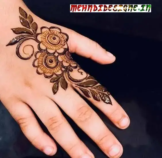 One finger mehndi design back hand