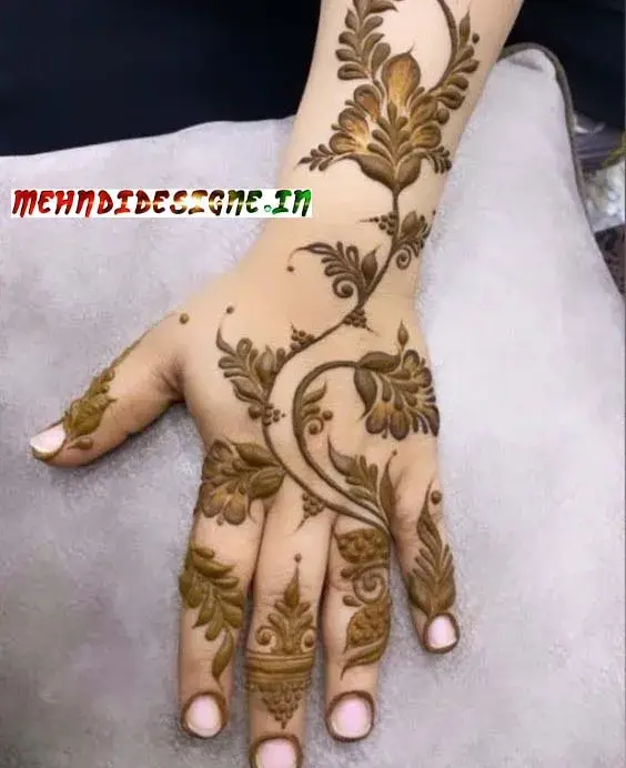 Simple mehndi designs for kids back hand